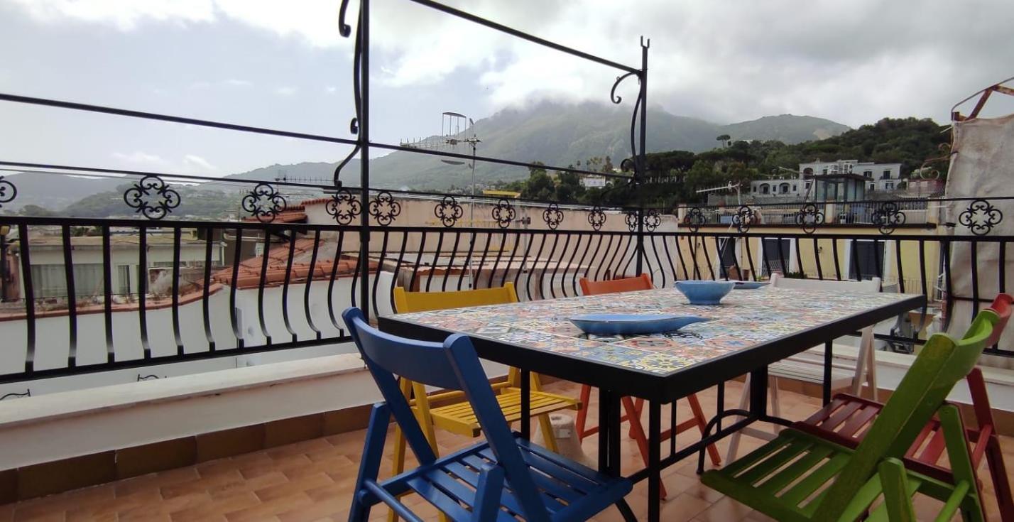 La Casa Rosa Di Giulia Villa Ischia Exterior photo