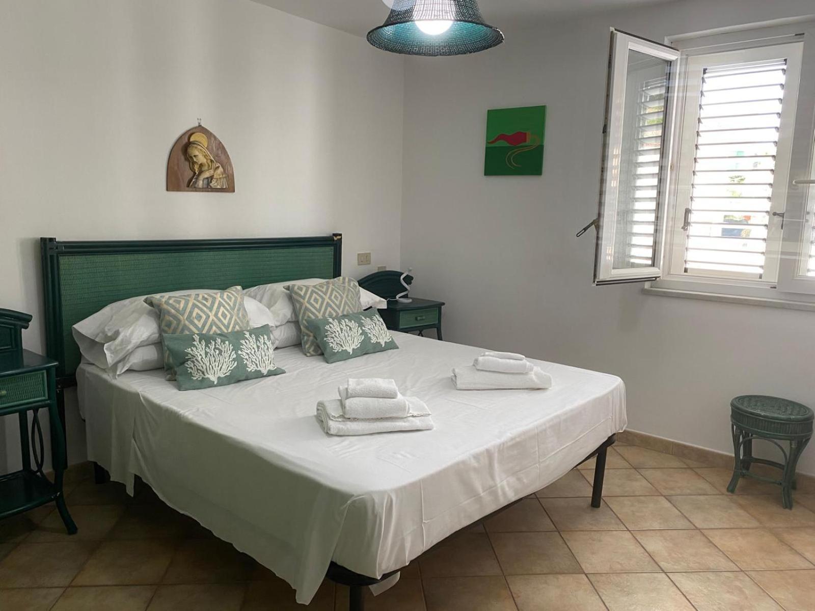 La Casa Rosa Di Giulia Villa Ischia Exterior photo
